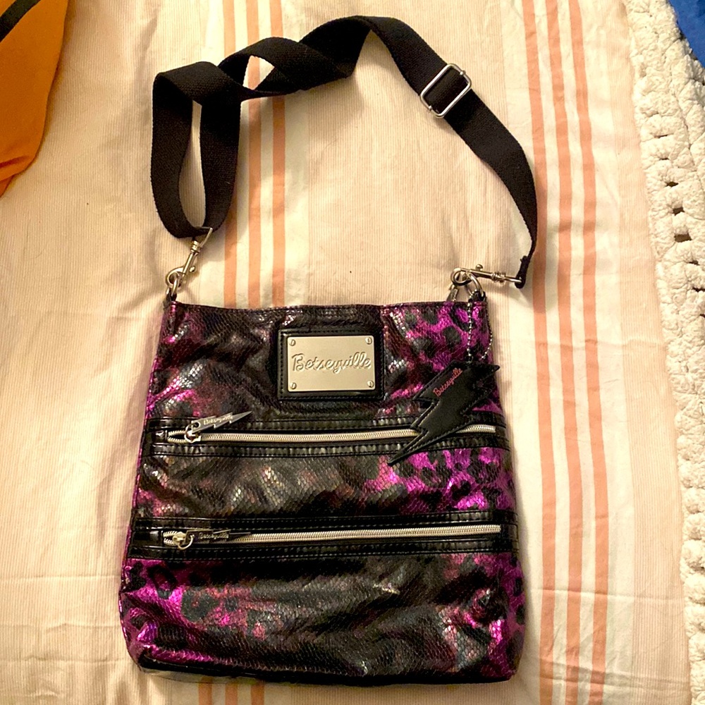 Betsy Johnson crossbody purse